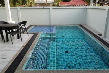 Private Pool Villa With Jacuzzi At Royal Park Village   Walk To The Beach   6 People   Max 3 Males