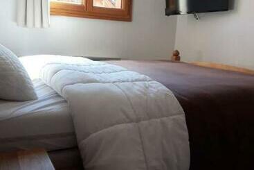 T2 Les Orres 1800 Pied Des Pistes Avec Piscine
