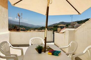 Acogedora Casa Rural Con Piscina