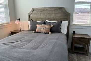 Brand New Entire Home, Bozeman/belgrade Area