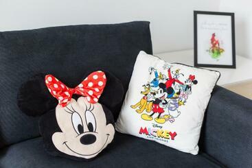 Disney   Paris 5 Min De Disney   Pk Privé Gratuit   4 Personnes   Terrasse Jardin