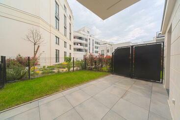 Disney Paris 5 Min De Disney Pk Privé Gratuit 4 Personnes Terrasse Jardin