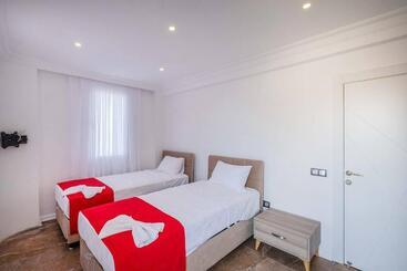 Sessiz Sakin Manzaralı Sauna Ve Jakuzili,müstakil Havuzlu Villa