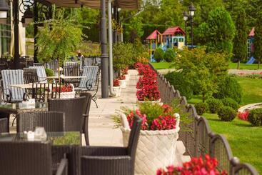 A Hoteli   Hotel Izvor