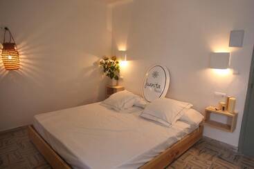 Juanita Hostal