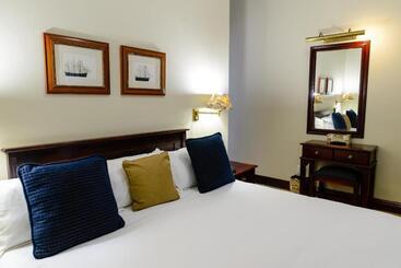 Отель Boathouse Ballito