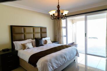 Отель Boathouse Ballito