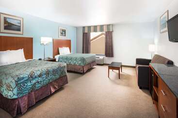 هتل Days Inn By Wyndham Watertown Fort Drum