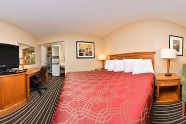 هتل Econo Lodge