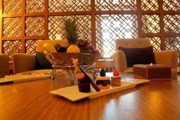 هتل Golden Tulip Dammam Corniche