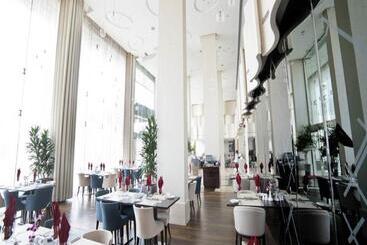 هتل Golden Tulip Dammam Corniche