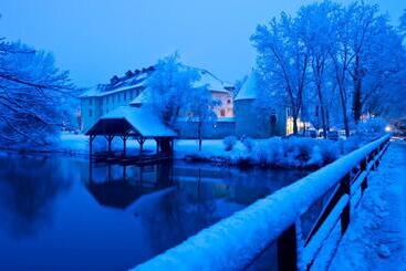 هتل Grad Otočec   Relais Chateaux