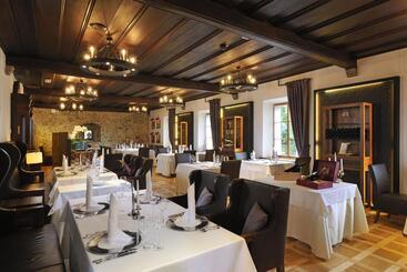 هتل Grad Otočec   Relais Chateaux