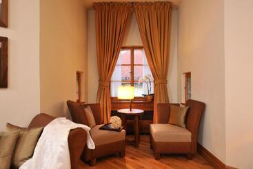 هتل Grad Otočec   Relais Chateaux