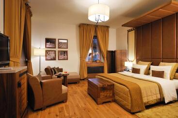 هتل Grad Otočec   Relais Chateaux