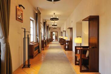 هتل Grad Otočec   Relais Chateaux