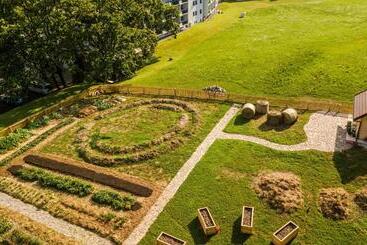هتل Grad Otočec   Relais Chateaux