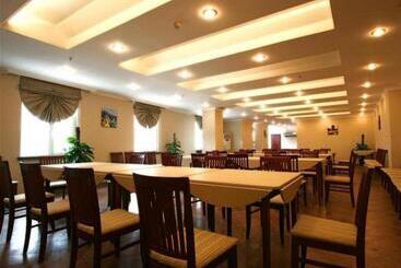 هتل Greentree inn Suites Hongqiao Airport Branch
