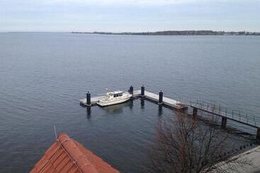 هتل Hafenresidenz Stralsund