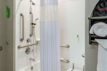 هتل Hampton Inn & Suites Portland/vancouver
