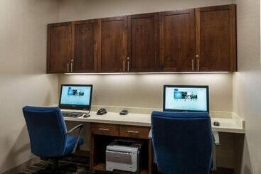 هتل Hampton Inn & Suites Portland/vancouver
