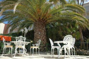 هتل Hôtel Azur