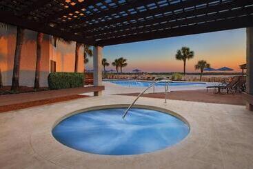 هتل Marriott's Harbour Point And Sunset Pointe At Shelter Cove