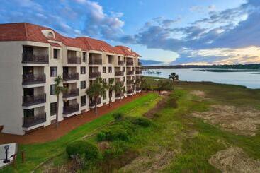 هتل Marriott's Harbour Point And Sunset Pointe At Shelter Cove