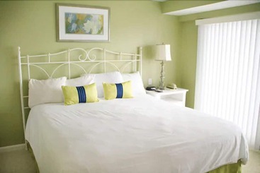 Surfside Hotel And Suites