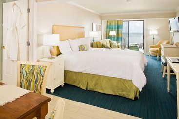 Surfside Hotel And Suites