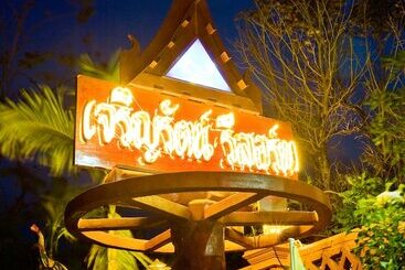 Jaroenrat Resort