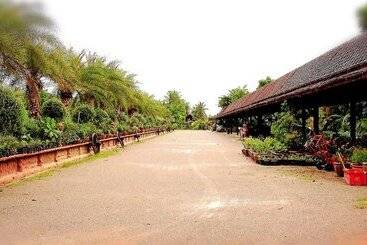 Jaroenrat Resort