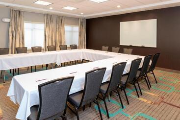Residence Inn By Marriott Akron South/green