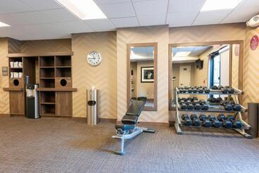 Residence Inn By Marriott Akron South/green