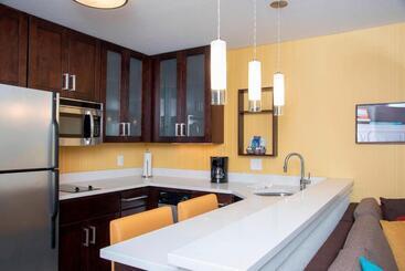 Residence Inn By Marriott Akron South/green