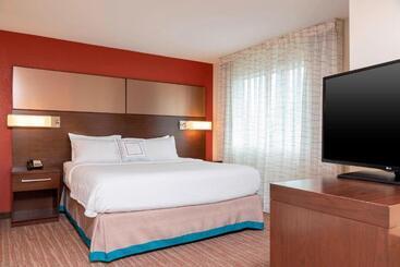Residence Inn By Marriott Akron South/green