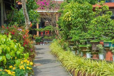 استراحتگاه Betel Garden Villa
