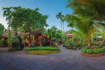 استراحتگاه Betel Garden Villa