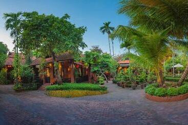 استراحتگاه Betel Garden Villa