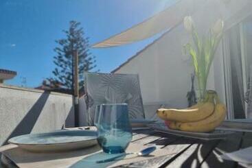 600m De La Playa, Terraza Soleada