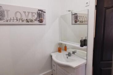 Appartement En Plein Coeur De Mâcon H