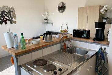 Appartement Chaleureux , Cosy, Bien équipé Et Bien Placé