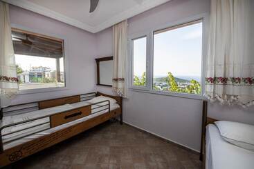 House With Amazing Sea View And Pool In Gumusluk