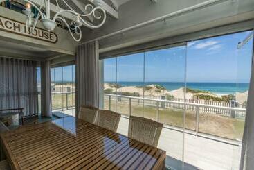 관광객 아파트 Luxury On The Beach