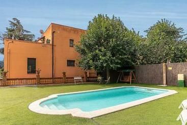 Casa Can Roure   Homecelona Apts