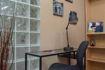 Comfy Home Office Condo W Parking Balcony Coffee