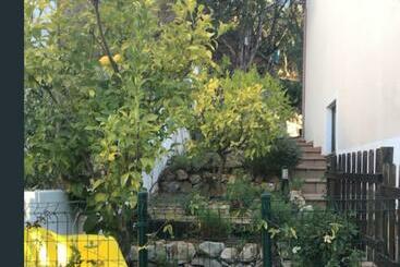Cosy Apartment With Swimming Pool And Spacious Private Terrace