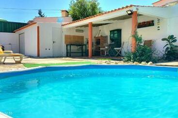 شقق خاصة سياحية Suite In A Rustic House With Swimming Pool