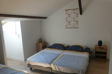 דירות לתיירים Charmante Maison Mitoyenne Sur 2 Niveaux