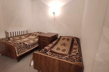 Dalan Guest House